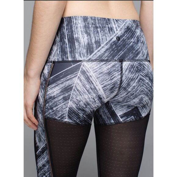 LULULEMON Hot To Street Pant Leggings •6•Heat Wave White Black 7/8 Length W5H73S - Picture 6 of 16